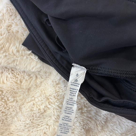 Lululemon women’s cropped Leggings size 8 in black - Picture 7 of 8